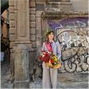 Offro ripetizioni individuali di lingua e letteratura inglese per scuola media, liceo, università e preparazione esami ufficiali.