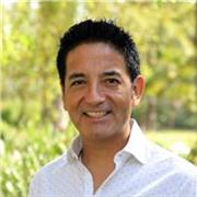 Soy hablante nativo de Español y busco enseñar a adultos con énfasis en el aprendizaje contextual