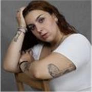 Profesora de canto especializada para todas las edades 