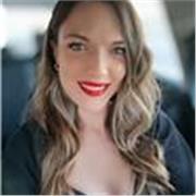 Titulada en Marketing y Publicidad y experta en transformación digital imparto clases de forma online. 