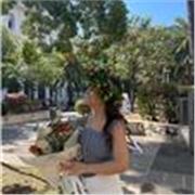 Sono neolaureata in traduzione specialistica. Offro doposcuola e aiuto compiti a per bambini (elementari), sia per ragazzi (medie)