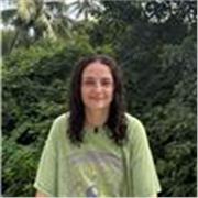 I am a Native English speaker, initially trained as a primary school teacher. I love to travel and meet new people