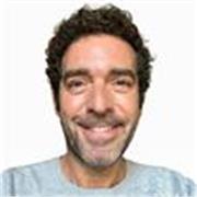 Veterinario internista con amplia formación en Biología y Anatomía 