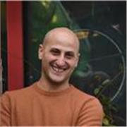 Se sei alla ricerca di un insegnante giovane e competente in matematica, Italiano e disegno tecnico, eccomi faccio al tuo caso