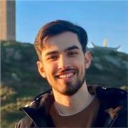 Hablante nativo de inglés con conocimiento de dialectos americanos y europeos enseña inglés
