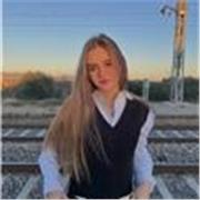 Soy una persona muy amable y paciente, con ganas de aprender y me gustaria dar clases de francés, ya que tengo el B2.