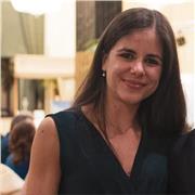 Soy jurista y antigua opositora al Cuerpo Administrativo de las Cortes Generales y a la Escala Ejecutiva de la Policía Nacional.