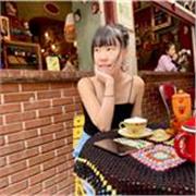 I'm Kana, a native Chinese speaker proficient in Cantonese and Mandarin. My lessons target individuals keen on learning Chinese, from beginners to intermediate learners. I'm passionate about providing an engaging and culturally rich learning experience. L