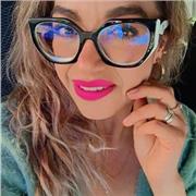 Maestra con responsabilidad, vocación y compromiso constante con el aprendizaje y la formación de nuevas generaciones