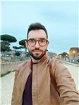 Esperto di lingue offre lezioni di inglese e/o di italiano per stranieri, disponibile anche per aiuto compiti