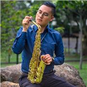 Músico saxofonista profesional ofrece clases personalizadas de saxofón, teoría entrenamiento auditivo, audiciones e improvisación