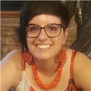 Laureata in scienze politiche e iscritta alla facoltà di Scienze religiose