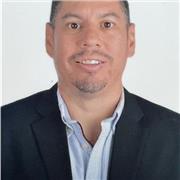 Empresario, docente, auditor y administrador de empresa