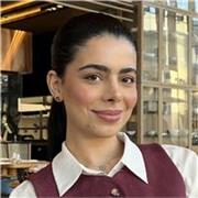 Tailored English lessons to build your confidence and fluency in a friendly, supportive setting.
