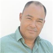 Profesional con más de 20 años de experiencia internacional en marketing y desarrollo empresarial, con gran vocación de enseñar.