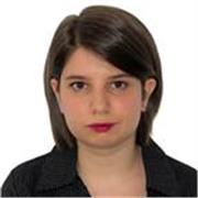 Maestra de Educación Primaria con mención en Atención a la Diversidad y Máster en Educación Emocional y acompañamiento pedagógico.