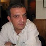 Soy una persona que realiza seguimientos a los alumnos y tengo mucha empatia con ellos. 