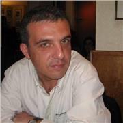 Soy una persona que realiza seguimientos a los alumnos y tengo mucha empatia con ellos.