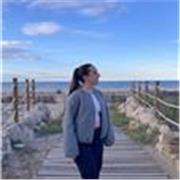 Estudiante universitaria de criminalística que puede impartir todas las materias niñ@s de primaria y ESO, aunque especial interés en asignaturas de ciencias