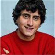 Ciao, sono Matteo, diplomato al liceo classico e studente in corso presso il Dams ed Economia. 