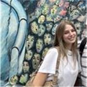 Studentessa del liceo classico offre lezioni di tutte le materia per studenti delle elementari/medie!