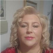 Insegnante per aiuto compiti matematica scienze diritto economia italiano storia