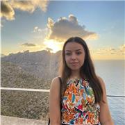 Je donne des cours pour des élèves de primaire mais aussi pour des élèves au collège