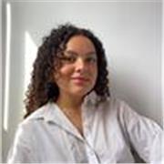 Profesora de inglés con más de cinco años de experiencia