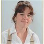 Etudiante en deuxième année d'histoire, je propose des cours de soutien scolaire à domicile (anglais - français - histoire) au niveau primaire et collège, aux alentours d'Angers