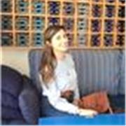 Freelance Profesora con más de cinco años de experiencia ayudando personas para aprender Inglés. Tengo dos Masteres en Inglés y Francés en Gestion Internacional de la empresa / Gestión logistica e estrategia