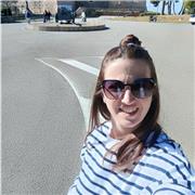 Profesora titulada en primaria, con experiencia previa, fan de buscar diferentes alternativas para cada contenido a enseñar...