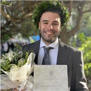 Diplomato con buoni voti predisposto all'insegnamento