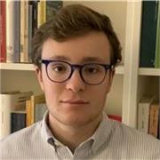 Studente Universitario a Sciences Po Paris offre lezioni a distanza di francese e inglese, per tutti i livelli