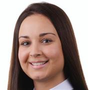 Profesora de español que imparte clase para todas las edades