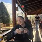 Me defino como una persona responsable, paciente y comprometida con el aprendizaje de mis alumnos. Clases nivel primario y ESO