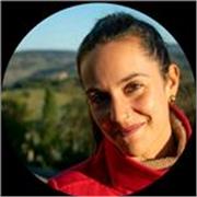 Ciao!Vuoi studiare la biologia di un modo dinamico?Sono una ricercatrice di scienze che ti potrà aiutare con questa materia (in italiano e spagnolo). E se ti interessano anche lezioni di spagnolo,sono madre lingua☺️