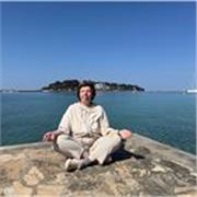 Zertirfizierte 200h-Yogalehrerin, Meditationsleiterin