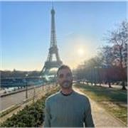 Profesor de secundaria de inglés ofrece clases online.