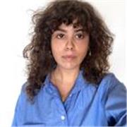 Profesora de inglés recién graduada del máster de profesorado. Resido en Madrid y podría dar clases tanto online como presencial. 
