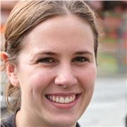 Aprende matemática con una profesora particular dedicada.