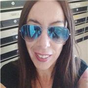 Dottorato e posto dottorato in sociologia. Insegnante di liceo per le materie filosofia, sociologia, pedagogia e psicologia