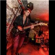 Profesor de guitarra con más de 7 años de experiencia, cursando Hª y Ciencias de la Música