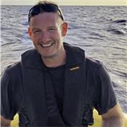 Experienced photoshop and graphics tutor