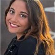 Jurista con ganas de ayudar a los demás. Excelente perfil académico en el grado de derecho