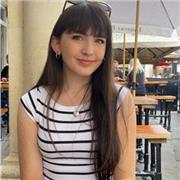 I give private lessons tailored to your language learning needs. Teaching English to French pupils