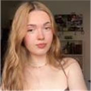 Estudiante de grado superior sobre la sanidad que le gusta el trato con la gente.