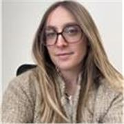 Professeur en Ressources Humaines/ Diplômée d’un master en RH je suis à votre écoute pour aider ! 