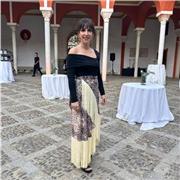 Soy un apasionado de la Historia y la Filosofía,tengo experiencia impartiendo clases a nivel ESO y universidad