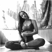 Relizo clases de yoga a domicilio (tipo personal training)