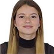Psicologa, dedicada a enseñar a diferentes poblaciones sobre sus intereses